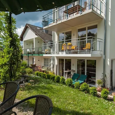 Ferienresidenz Brauneberger Hof An Der Mosel Nahe Bernkastel-kues Апарт-отель 4*