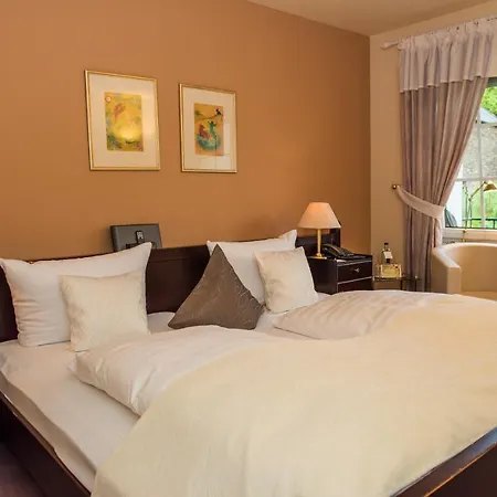 Ferienresidenz Brauneberger Hof Apart Otel