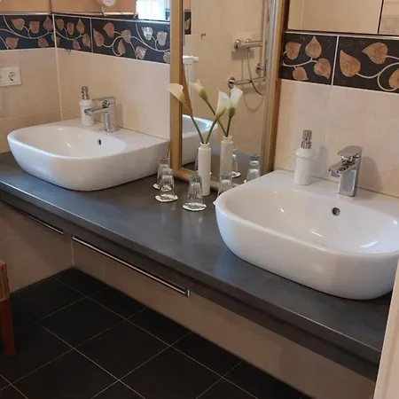 Ferienresidenz Brauneberger Hof An Der Mosel Nahe Bernkastel-kues Aparthotel 4*