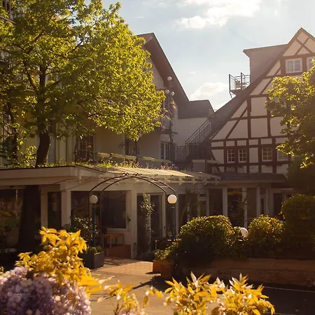 Ferienresidenz Brauneberger Hof An Der Mosel Nahe Bernkastel-kues Brauneberg