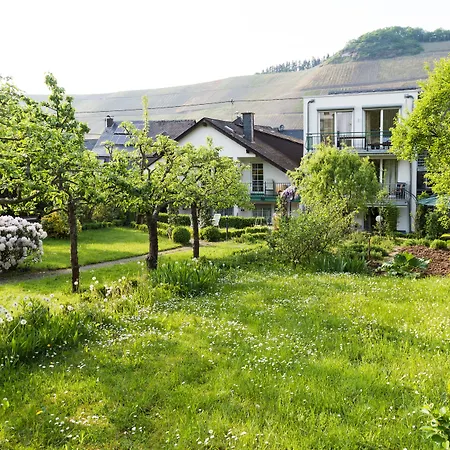 Ferienresidenz Brauneberger Hof An Der Mosel Nahe Bernkastel-kues 4* Браунеберг