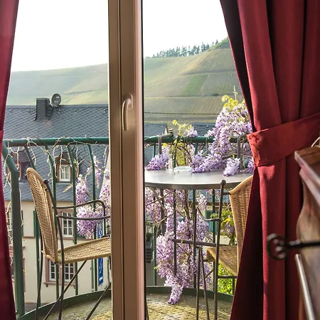 Ferienresidenz Brauneberger Hof An Der Mosel Nahe Bernkastel-kues Апарт-отель 4*