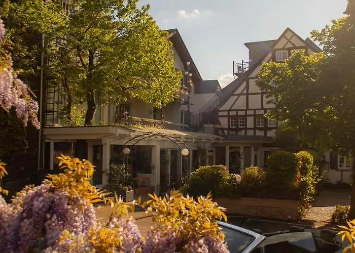 מלון דירות Ferienresidenz Brauneberger Hof 4*
