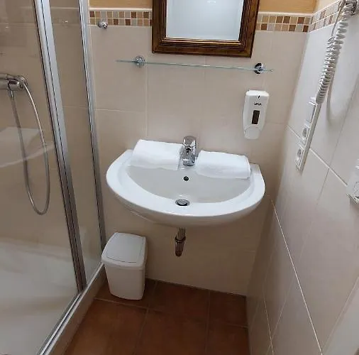 Ferienresidenz Brauneberger Hof מלון דירות 4*